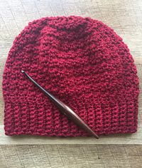 Simple yet beautiful beanie worked using the griddle stitch.