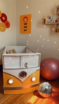 Nursery Inspiration  • Groovy  • Retro  • Vintage  • Orange  • Yellow  • Disco  • 70s  • Rainbow  • Baby room  • Crib  • Decor  • Decoration   • Bassinet   • Pillow  • Funky