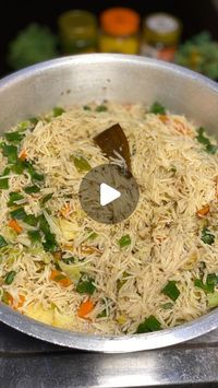 Muntaha umer on Instagram: "Achari sabziyon ka pulao🥗

Ingredients;
. 1/2 cup oil
. 2 cup basmati rice [soaked]
. 1 tablespoon Garam masala
. 1 tablespoon Ginger garlic paste
. 2 tablespoon @halawatfoods achar
. 1 med size onion
. 1 cup capsicum 
. 1 cup cabbage 
. 1/2 cup carrots 
. 1 large size potato
. 1 large size tomato 
. 1/2 cup green chilli paste
. 2 tablespoon lemon juice 
. Salt to taste
. 1 pulao cube
. 1 teaspoon black pepper powder 
. 1 tablespoon jaifal, javatri, hari elaichi powder
. 4 glass water
. 2-3 tablespoon @halawatfoods ka desi ghee

For raita:
. 1 cup yogurt 
. 2 tablespoon @halawatfoods ki chutney
.
.
.
.
.
.
#foryou #trendingreels #foryoupage #womenempowerment #easyrecipe #vegpulaorecipe #pulaorecipe #hyderabadiyakhnipulao #acharipulao #recipe #reelitfeelit #reel