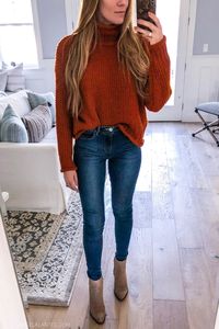 5 Ways to style Skinny Jeans with Angela Lanter. Casual outfit inspiration. #Skinnyjeans #AngelaLanter #styleguide #fashionstyle #fallstyle