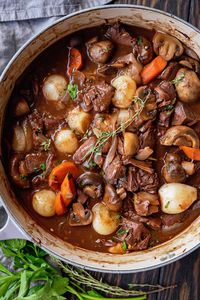 Jackfruit Bourguignon — The Yummy Vegan