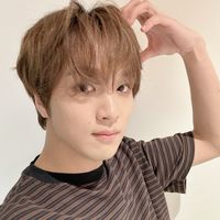 nct haechan lee donghyuck icon selca