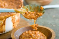 Emeril’s Slow-Cooked Bam-B-Q Baked Beans