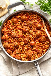 These homemade spaghettios with mini meatballs are brimming with loads of savory flavor, made with healthy, organic ingredients! | thecozyapron.com #homemadespaghettios #homemadespaghettioswithmeatballs #homemadespaghettioshealthy #homemadespaghettiosandmeatballs