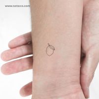 Tiny single line lemon temporary tattoo. Nº of tattoos 3 Size 0.6 in / 1.5 cm (height)