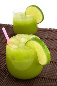 Diabetic Punch - This low-sugar punch is a refreshing alternative to traditional punches made with sugary sodas and juices. It's perfect for any occasion where you want to serve a refreshing, fruit-flavored drink. Made with Sprite, pineapple juice, blueberry Kool-Aid, sugar substitute, lime slices | CDKitchen.com