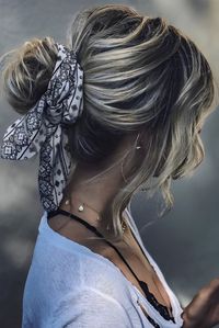 20 Creative Bandana Hairstyle Ideas for Every Occasion