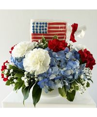 Show your patriotism with this red, white and blue arrangement featuring an American flag cookie.A great way to show your patriotism AND support the Wounded Warrior Project at the same time!  5.00 of every purchase will be donated to this fantastic organization.  Learn more about the Wounded Warriors here: https://www.woundedwarriorproject.org/