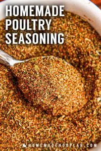 Homemade Poultry Seasoning! This kitchen-staple homemade poultry seasoning is made with a mix of dried herbs like sage, thyme, and rosemary, along with aromatic garlic and onion powders. | HomemadeHooplah.com