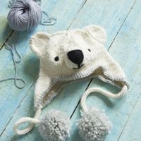 Make this fun knitted polar bear hat - free pattern.