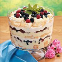 Angel Berry Trifle : 4th of July