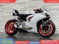 ad eBay - 2022 Ducati PANIGALE V2 - Buy Now, click the link (eBay)