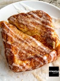 Cinnamon Roll Brioche French Toast 😍 | Cinnamon Roll Stuffed Brioche French Toast 😍 Super soft and warm brioche bread, stuffed with cinnamon butter, coated in cinnamon sugar, drizzle with a... | By Fitwaffle