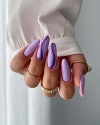 Get Ready to Nail Your Look: The Best Spring and Summer 2023 Nail Trends