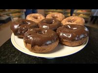 Chicago’s Best Donuts: Allegretti’s Bakery - YouTube