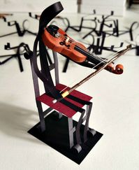 Make a miniature quilled paper violin - a step-by-step tutorial