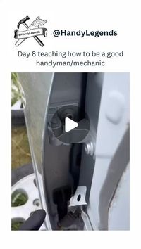 Handy Legends on Instagram: "I bet most of you didnt know about this trick
.
.
.
#mechanichack #mechanichacks #tools #lifehacks #lifehack #handyman #bluecollar #satisfyingvideo #howtotiktok #oddlysatisfying #trickofthetrade #garage #mechanic #rod #car #carlovers #love"