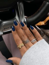 15 Super Cute Fall Nail Colors for Dark Skin To Fall In Love With