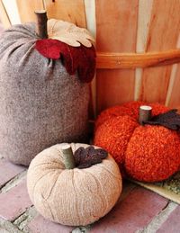 DIY pumpkins with old sweaters