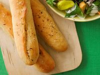 Olive Garden's breadstick recipe is a closely guarded corporate secret, but that didn't stop Food Network Kitchen from designing a perfect imitation. Now you can serve bottomless salad and breadsticks at your place!