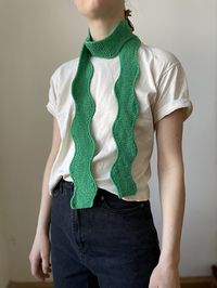 Ravelry: Wiggly Scarf pattern by Helena Wieser