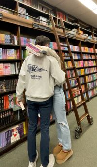 couple goals bookstore couple cute