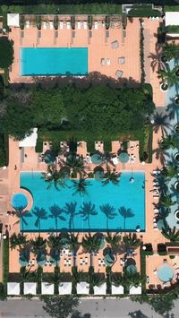 Experience Miami's vibrant energy and Florida's tropical vibes at the iconic Four Seasons Hotel Miami!  This pin unlocks a luxurious haven:

Poolside Paradise: Unwind in their sprawling 2-acre pool complex, complete with cabanas and stunning city views.
Culinary Delights: Embark on a global taste adventure with the hotel's renowned restaurants, offering everything from fresh seafood to rooftop dining.
Urban Oasis: Located in the heart of trendy Brickell, you're steps away from world-class shopping, art galleries, and vibrant nightlife.
Immerse yourself in Four Seasons luxury. Book your Miami escape today! #FourSeasonsMiami #MiamiLuxury #BrickellVibes