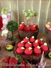 LITTLE RED RIDING HOOD BIRTHDAY PARTY/little-red-riding-hood-birthday-party-girls-party-apple-cakepops