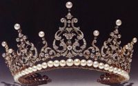 Tiara Mania: Duchess of Kent's Festoon Tiara