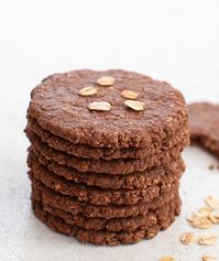 4 Ingredient Healthy Crispy Chocolate Oatmeal Cookies