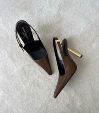 #fashion #style #stylish #styleblogger #shoes #shoeshighheels #shoesaddict #ysl #yvessaintlaurent #winter #fall #fallfashion #gold #ideas #instagram #inspiration