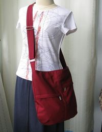 Sale 10% - Zipper Closure Maroon Cotton Twill Messenger Bag, cross body bag, diaper bag, tote, women - CAITLYN. $39.00, via Etsy.