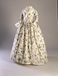 1780s Printed Linen Gown-Open Robe-1998.5875 -- Historic New England