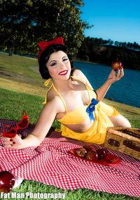 Amber Arden [as Snow White] (Cosplay by AmberArden @Facebook) #SnowWhiteAndTheSevenDwarfs #Summer