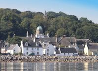 6 Charming Small Towns To Visit In The Scottish Highlands