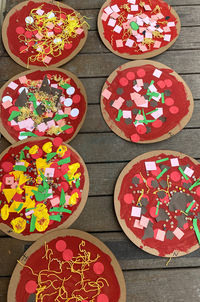 Super simple and fun collage pizza. For more fun kids craft ideas, books, craft kits and art supplies, head to MINIMADTHINGS.COM