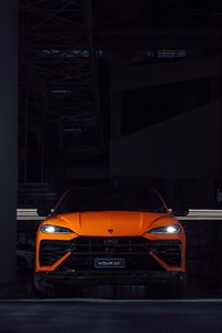 Lamborghini Urus SE 2024 Engine: 4.0L V8 Twin Turbo Hybrid Power: 588 kW / 800 hp Torque: 950 Nm / 701 lb-ft 0-100 kph: 3.4 seconds Top Speed: 312 kph / 194 mph