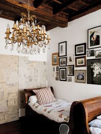 11 Great Gallery Wall Layout Ideas • One Brick At A Time