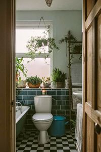 design is mine : isn't it lovely?: SPACE: ANNA POTTER'S HOME. | vintage, antique, flora, colors, urban jungle, bathroom plants