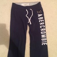 Abercrombie Sweatpants Small Abercrombie sweatpants Size : Small , only worn a couple times, fits skinny Abercrombie & Fitch Pants Leggings