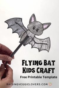 Get ready to create some fun this Halloween with an exciting flying bat craft that’s perfect for little hands! This STEM craft uses string and a straw to make the bats’ wings flap…how fun is that?! #halloween #halloweencraft #kidscraft #freetemplate #freeprintable #bat #batcraft #STEM #STEMcraft #funforkids #kidsactivitiy #halloweenactivity