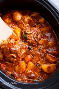 Slow Cooker Chicken Cacciatore With Potatoes is an EASY weeknight dinner that cooks itself! Enjoy chicken falling off the bone in an Italian stew!