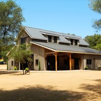 Rustic Chic California is a beautiful barn designed for weddings. 52'x60' Commercial Great Plains Western Horse Barn, 18' Center, 12' Lean-To's, 10' Porch