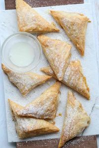 These simple turnovers with pumpkin will become your new favorite fall recipes.