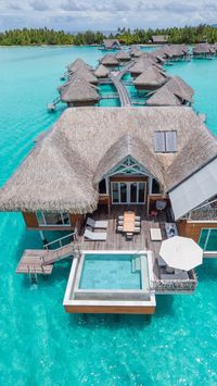 Planning a romantic French Polynesia honeymoon? Our ultimate Bora Bora guide includes everything you need for a romantic getaway. Discover the best travel seasons, arrival tips, top honeymoon hotels in Bora Bora and things to do in Bora Bora. Plan your Tahiti honeymoon now.  🤍 ✈️ Click to read now or pin for later 🤍 ✈️