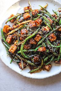 Garlicky Green Beans and Tofu