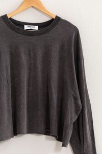 This Oversized Long Sleeve Top Offers A Relaxed And Comfortable Fit, Perfect For Casual Wear. Crafted From A Soft And Lightweight Fabric, It Provides Both Comfort And Breathability. The Top Features A Classic Round Neckline And Drop Shoulders, Adding A Trendy And Laid-Back Vibe To Your Outfit. The Oversized Silhouette Ensures Freedom Of Movement, Making It An Ideal Choice For Lounging Or Running Errands. Pair It With Jeans, Joggers, Or Shorts For A Stylish Yet Effortless Look.