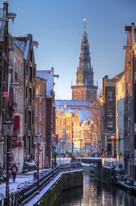 I traveled to the Netherlands in January to find the ideal spots for any travel photographer. I really hope that this guide will help you to find the top ideas of photos in Amsterdam.