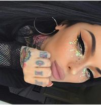 Glam glitter makeup