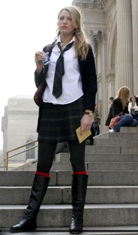 1x1 Pilot - Serena van der Woodsen (American Apparel Red Knee-High Socks).